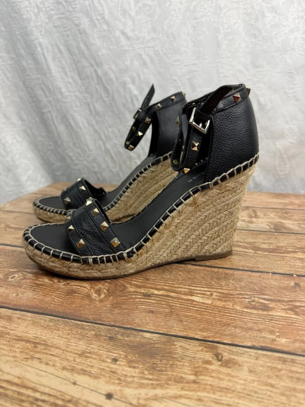 Marc Fisher Women’s Size 10 Black Studded Espadrille Wedge Sandals Ankle Strap